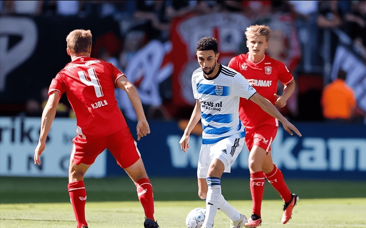 包含里尔发布备战花絮，清晨刷新队史纪录，欧冠任务艰巨，赛季目标并未改变的词条