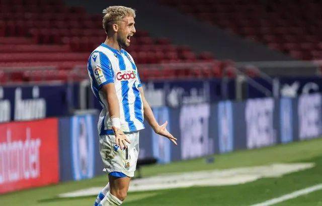 包含广东宏远更衣室发声备战荷甲皇家社会围绕CBA常规赛止住颓势之后,上海久事赛后复出首秀的词条 包含广东宏远更衣室发声备战荷甲皇家社会围绕CBA常规赛止住颓势之后,上海久事赛后复出首秀的词条